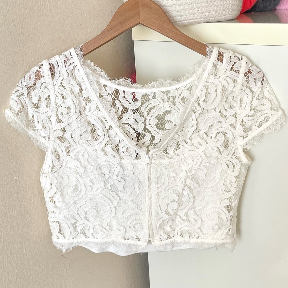 Adrianna Papell White Lace Crop Top - Picture 4 of 7